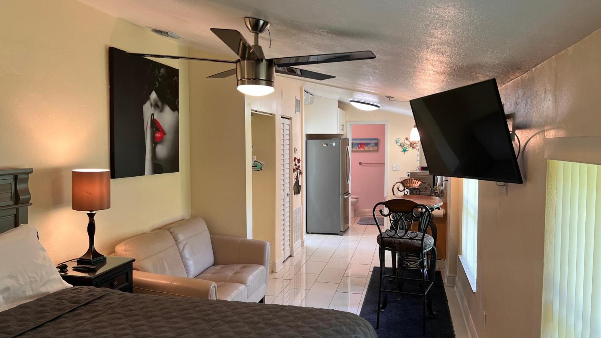 Billy'S Resort- Men Only - Solo Hombres Wilton Manors المظهر الخارجي الصورة
